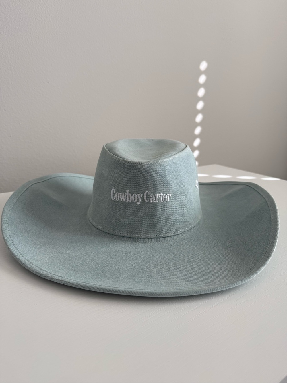 Beyoncé  Cowboy Carter Hat with White Embroidery. Metric cm 58 (large)